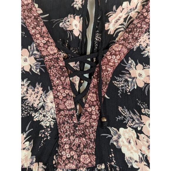 Angie Romper Boho Sz L Bell Sleeves.Lace Up Front PocketsSee Photos Measurements - Picture 6 of 9